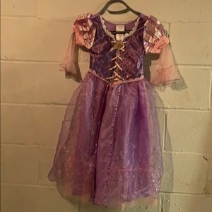 Disney Store Rapunzel Costume. Sz 5/6.
